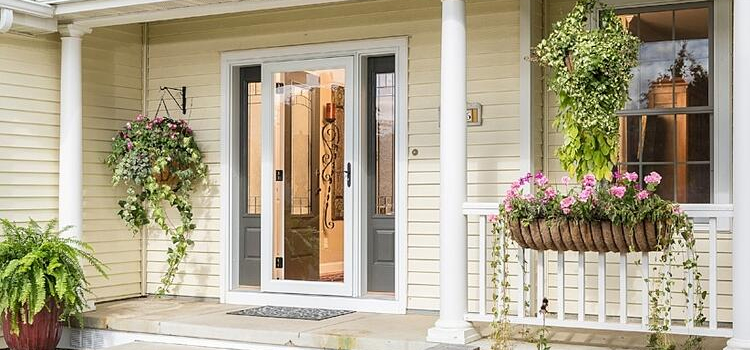 screen door installation in Stockton