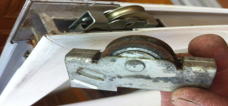 screen door roller repair in Stockton